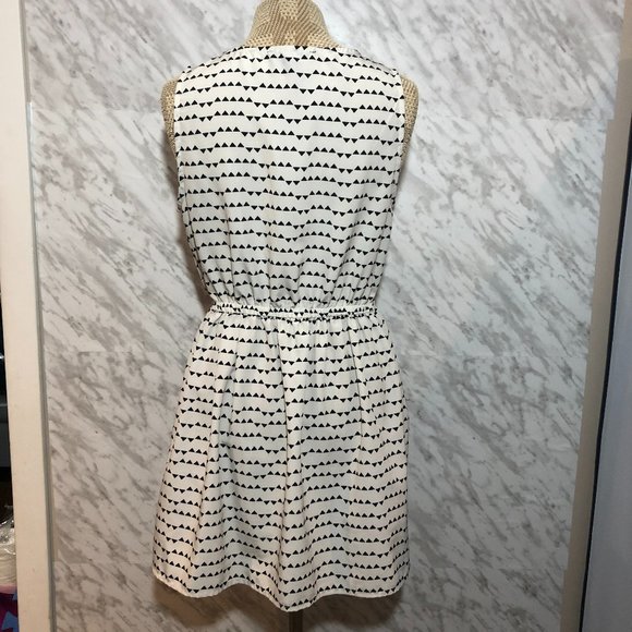 Forever 21 Dress - Picture 5 of 7